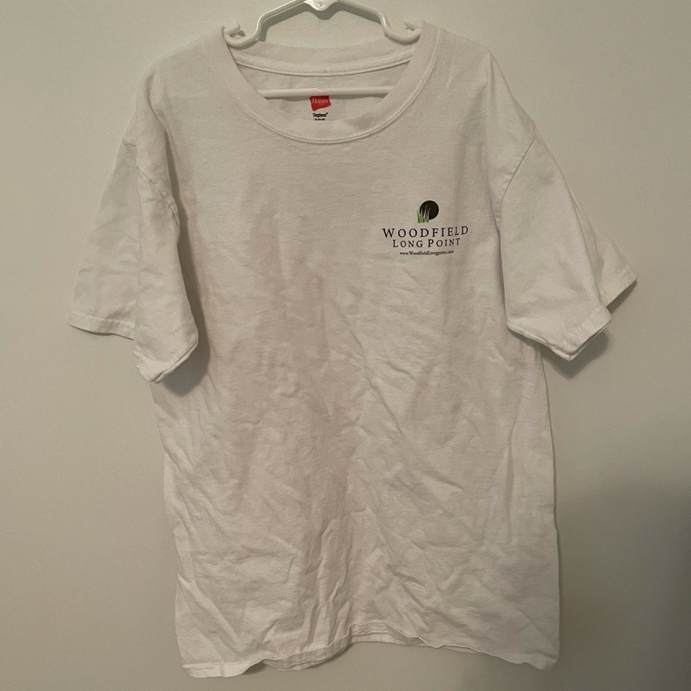 White t-shirt
